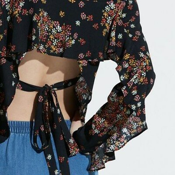 NWT K/Lab Floral Ruffle Open Back Top - Picture 4 of 5